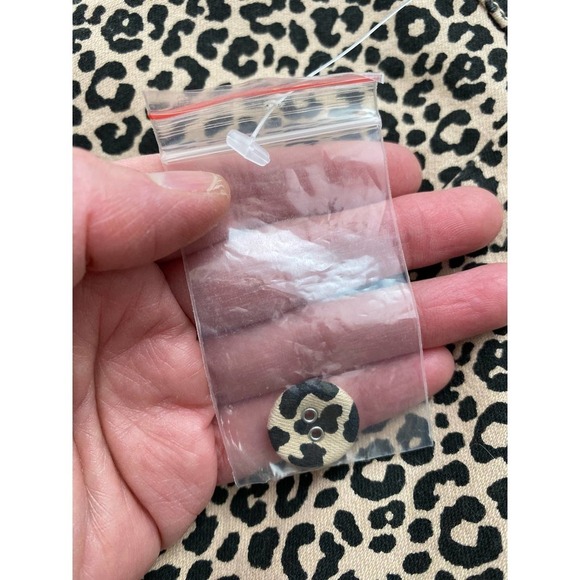 NWOT Forever 21 Size S Tan Black Animal Print Button Up A-Line Skirt - Picture 3 of 6